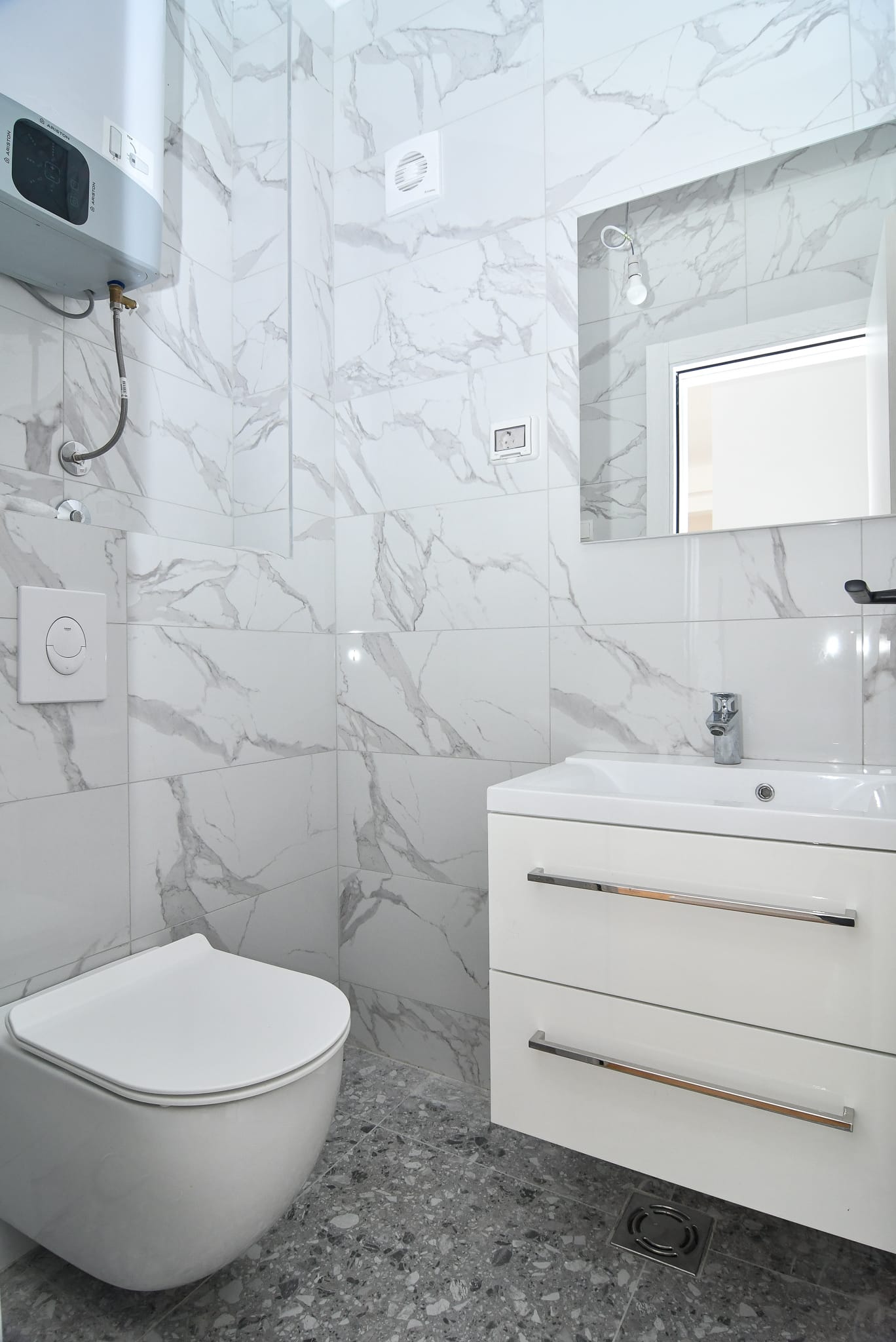 Image of Villa - 3 Bedrooms - 3 Bathrooms for Sale in Budva-Budva-Montenegro, Image 5